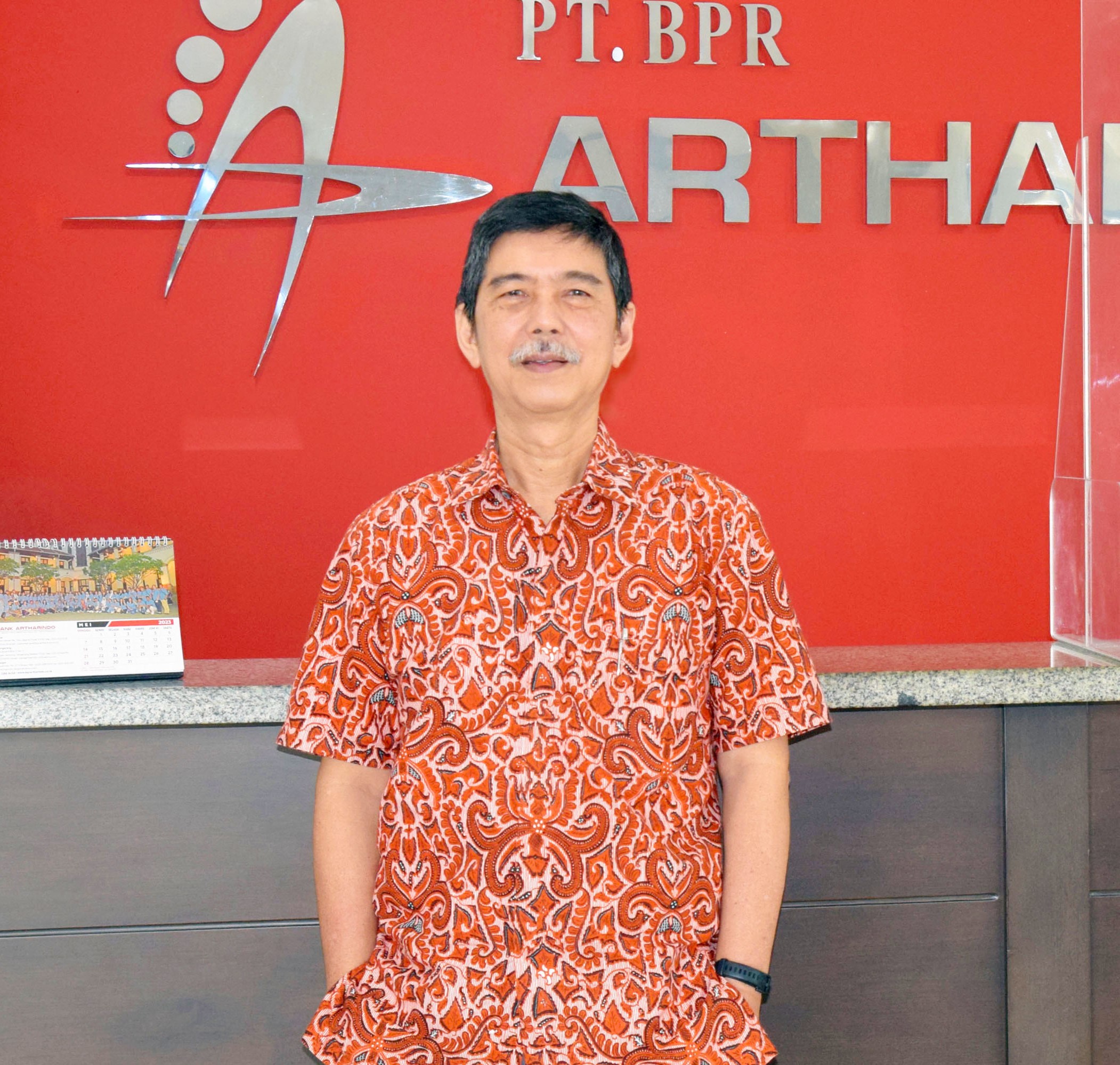 B. Budi Sundjaja